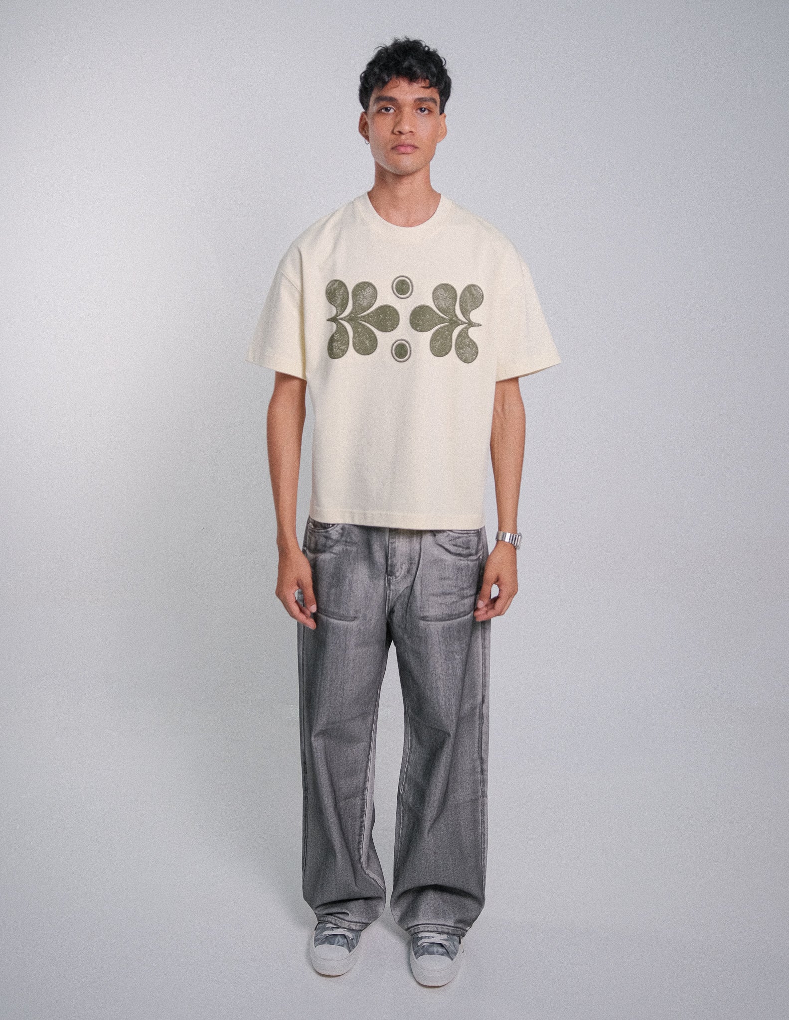 Camiseta floreciendo