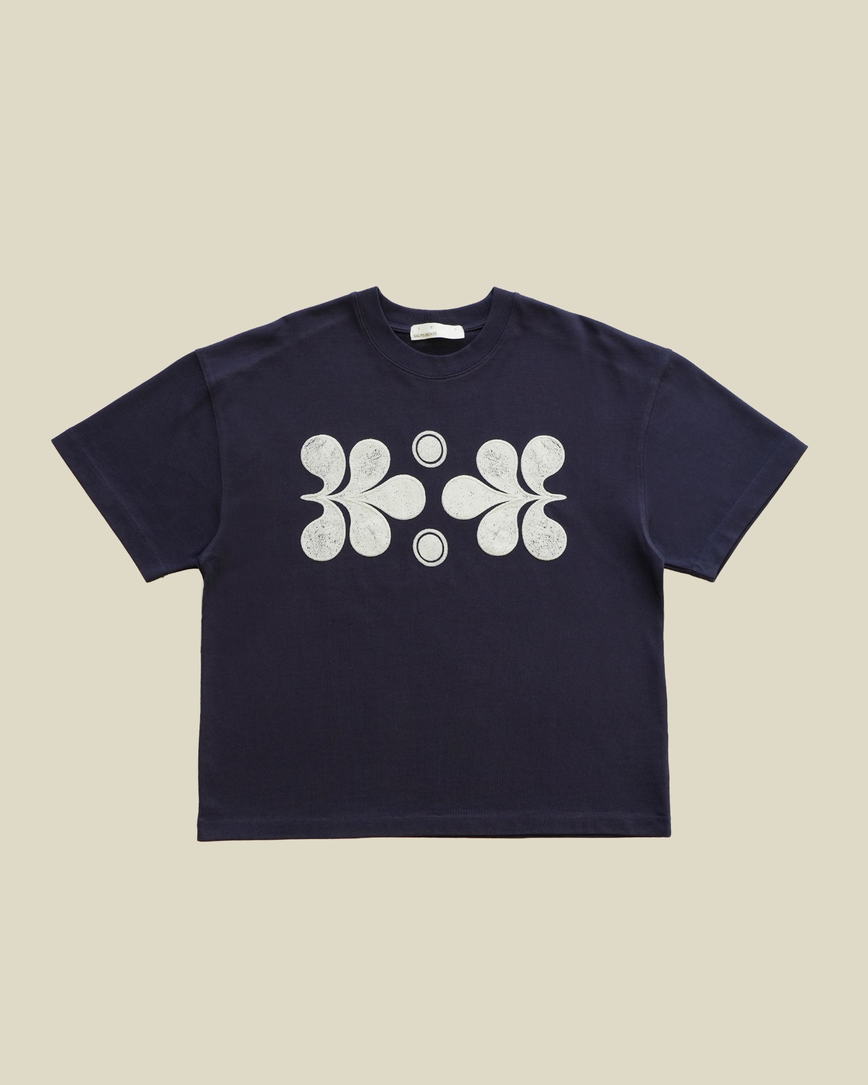 Camiseta floreciendo azul